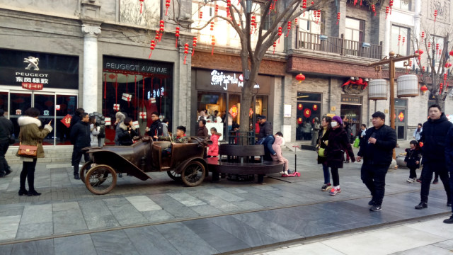 Sambut Cap Go Meh di Dashilar Street, Beijing, China