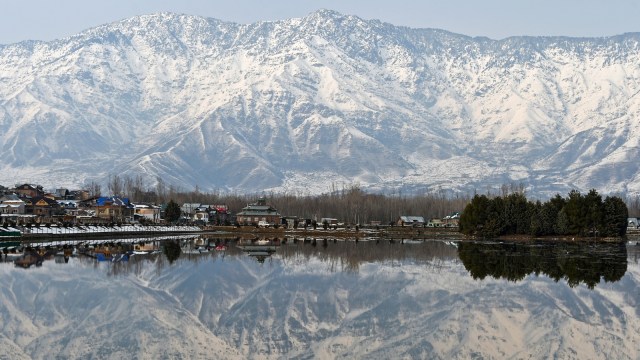 Warga Kota Kashmir. Foto: AFP/TAUSEEF MUSTAFA