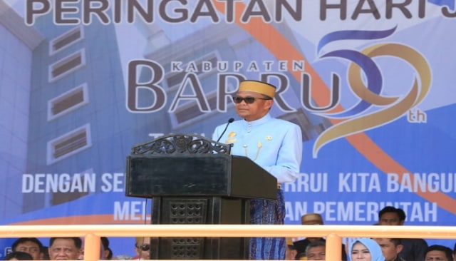 Gubernur Sulsel, Nurdin Abdullah sambutan di HUT Barru ke-59 (Makassar Indeks).