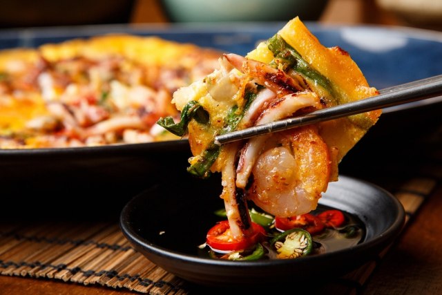 Pajeon (pancake daun bawang Korea)