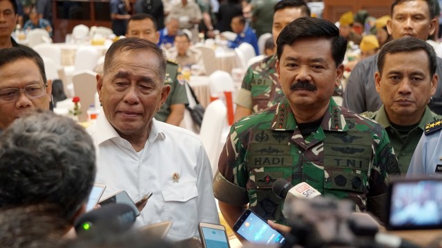 Menteri Pertahanan Indonesia, Ryamizard Ryacudu, Panglima TNI, Hadi Tjahjanto, Kantor Kemhan