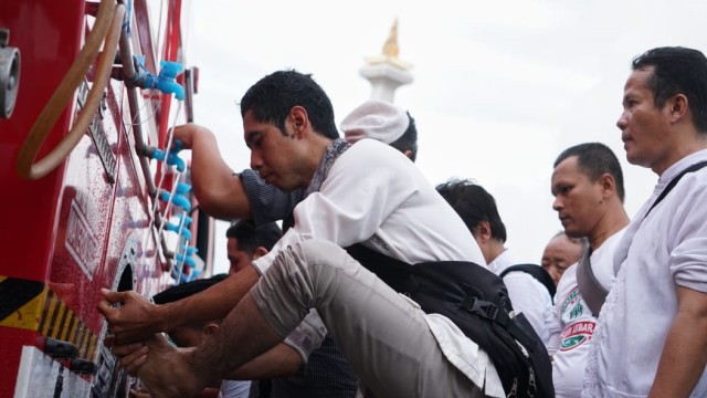 Peserta, Malam munajat 212, Monas