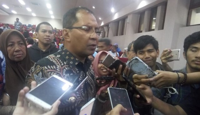 Walikota Makassar, Moh Ramdhan Pomanto beri penjelasan soal Camat yang viral video dukungan Cawapres Jokowi. (Makassar Indeks).
