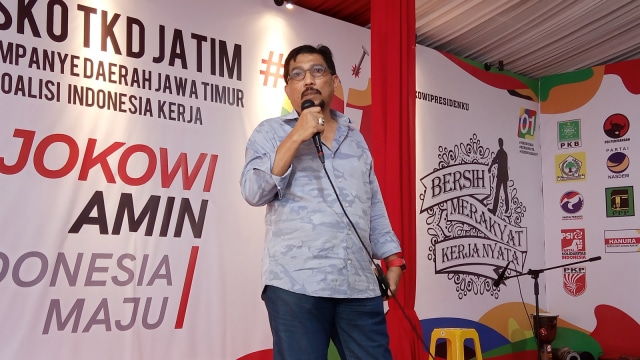 Ketua TKD Jatim, Machfud Arifin di Posko TKD Jatim, Surabaya, Jumat (22/2). Foto: Yuana Fatwalloh/kumparan