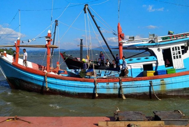 Kapal Nelayan Idi, Aceh Timur yang ditangkap oleh Angkatan Laut Myanmar. Foto: Dok. Miftahuddin 