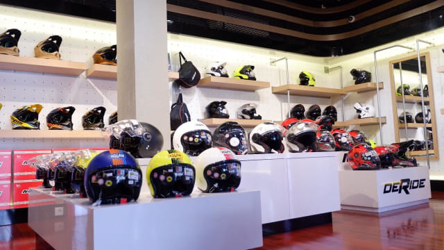 Curhat Pebisnis Apparel Motor yang Jualannya 'Nunduk' Imbas Corona (260390)