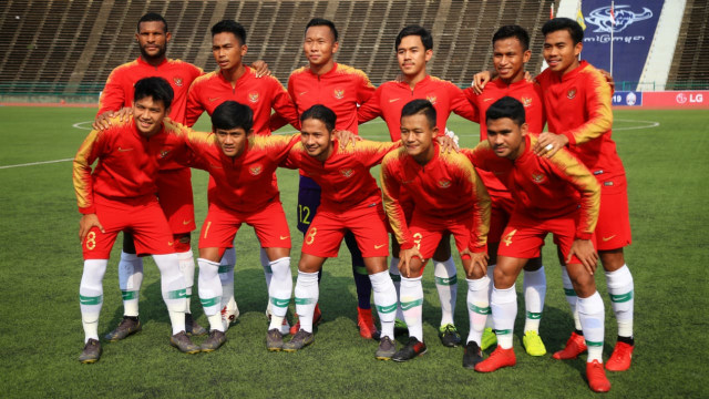 Timnas Indonesia dalam pertandingan semi final Piala AFF U-22 antara Indonesia vs Vietnam di Phnom Penh, Kamboja. Foto: Aditia Noviansyah/kumparan