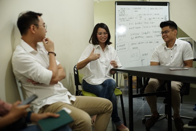 Kevin Andy, Licke Mayasari, dan Ronald Surjadi, pendiri Peapepo