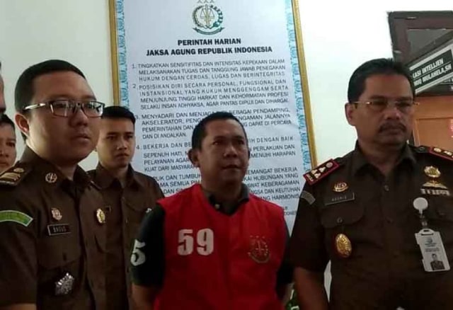 Terpidana Ahmad Taufiqul saat ditangkap Kejari Banyuwangi