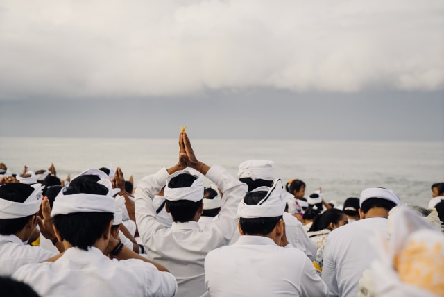 Ilustrasi Umat Hindu di Bali Foto: Shutter Stock