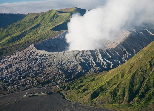 Gunung Bromo Ditutup Bagi Wisatawan Saat Nyepi Kumparan Com