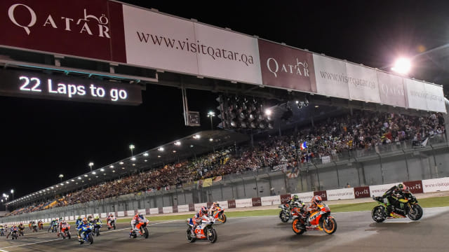 Start GP Qatar 2018 di Sirkuit Losail Foto: Dok. MotoGP