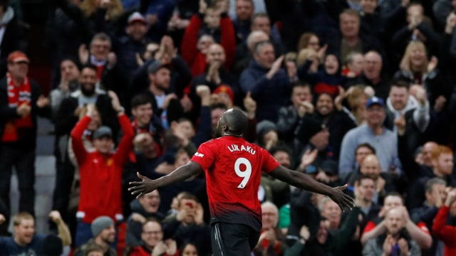 Romelu Lukaku rayakan gol menit akhir ke gawang Southampton. Foto: REUTERS/Phil Noble