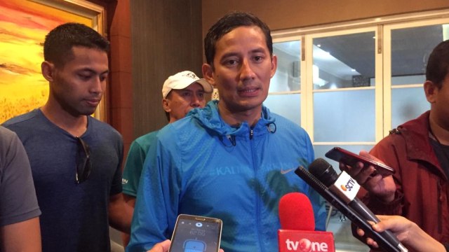 Cawapres 02 Sandiaga Uno mengomentari penangkapan Andi Arief. Foto: Ferry Fadhlurrahman/kumparan