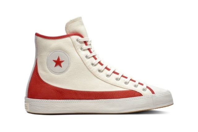 Si Manis 'Bloom in Season', Sneakers Bertabur Bunga dari Converse (298523)