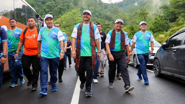 Menteri Pariwisata, Arief Yahya, dalam acara BRI Mandeh Run 2019 di Kabupaten Pesisir Selatan, Sumatera Barat. Foto: Dok. Bank BRI