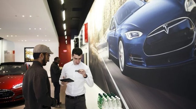 Ilustrasi store Tesla di Amerika. Foto: Auto News