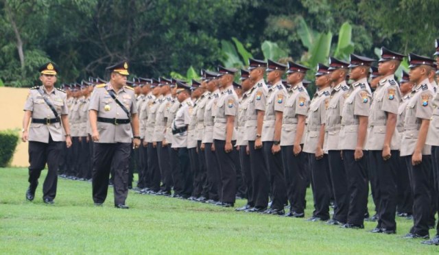 318 Bintara Polri dilepas usai lulus pendidikan di SPN Polda Jatim di Mojokerto