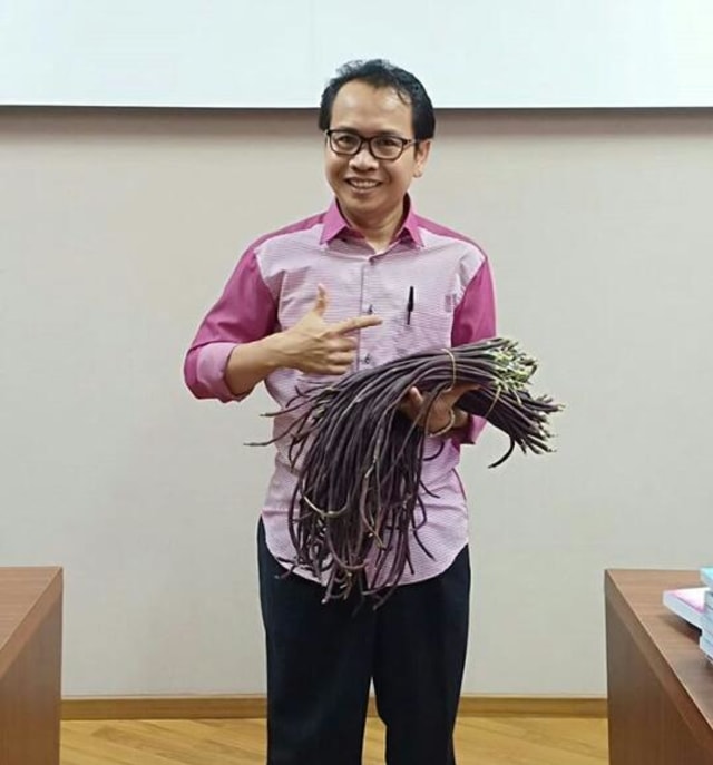 Dosen IPB Prof. Dr. Muhammad Syukur 