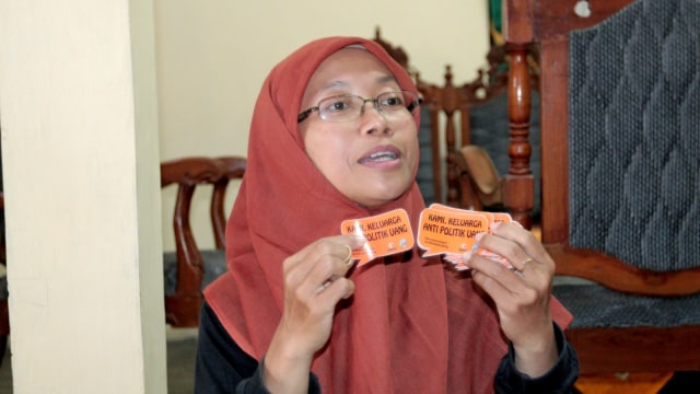 KONTEN SPESIAL DESA ANTI POLITIK UANG, Wasingatu Zakiyah, Inisiator Relawan Desa Anti Politik Uang Desa Sardonoharjo