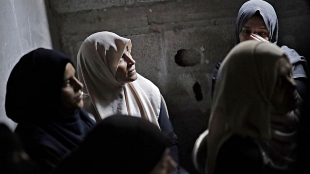 Pengungsi di tempat pengungsian Nusseirat di Jalur Gaza. Foto: AFP/Thomas Coex