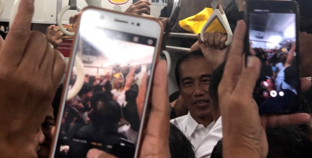 Jokowi naik KRL ke Bogor Foto: Dok. Istimewa