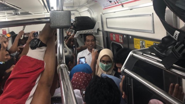 Jokowi naik KRL ke Bogor Foto: Dok. Istimewa