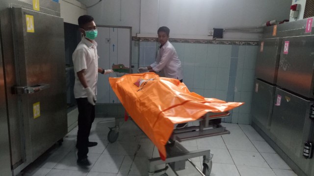 Jasad korban saat di bawa ke RS bhayangkara (Urban Id) 