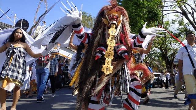 Festival Ogoh-ogoh yang dilaksanakan di Kota Manado menyambut Hari Raya Nyepi, Rabu (6/3)