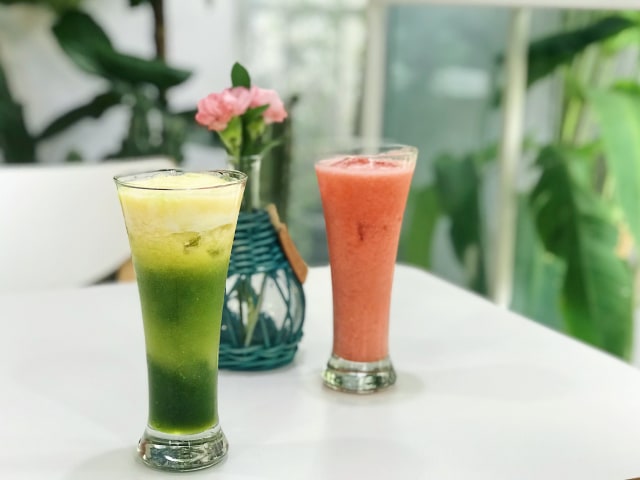 Sensasi Makan Siang di Toko Tanaman LOF Plants & Kitchen (46356)