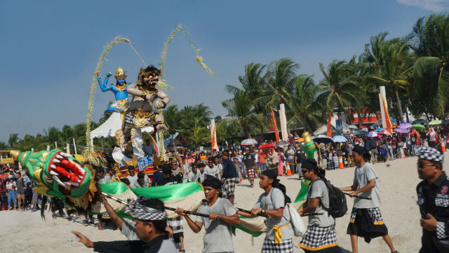 Pawai Ogoh-ogoh di Ancol Foto: Jamal Ramadhan/kumparan