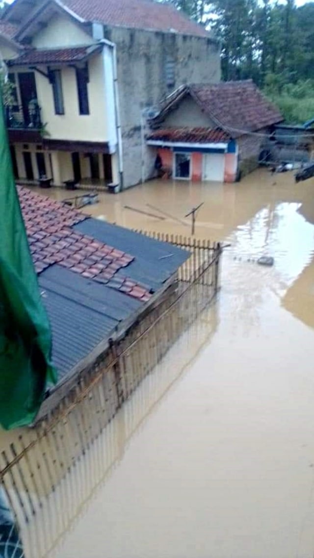 Musim Hujan, BPBD Jatim Waspadai Daerah Rawan Banjir Dan Longsor ...