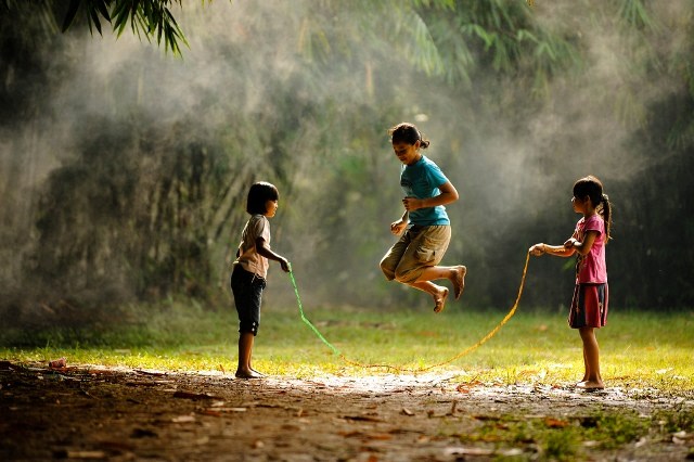 Lompat tali (Foto: M's Daily Life)