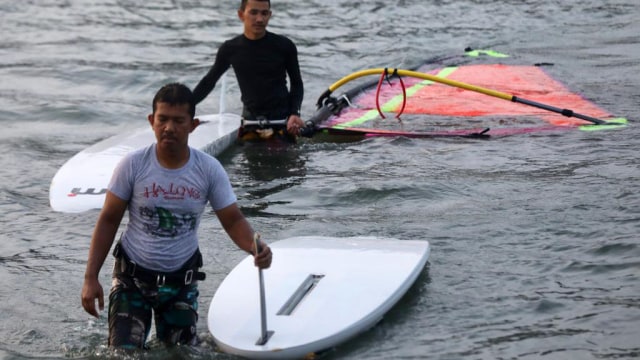 windsurfing2.jpeg