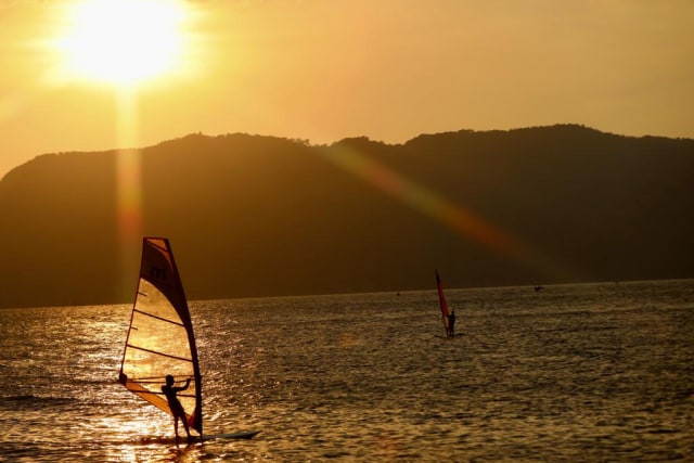 windsurfing7.jpeg