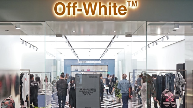 Store pertama Off-White di Indonesia, Plaza Indonesia