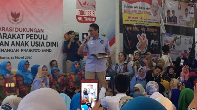 Cawapres nomor urut 02 Sandiaga Uno bertemu 500 guru PAUD dan TK di Seknas Prabowo-Sandi. Foto: Lutfan Darmawan/kumparan