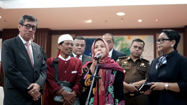 Suasana Konferensi pers pertemuan Siti Aisyah bersama keluarganya di Kementerian Luar Negeri. Foto: Nugroho Sejati/kumparan