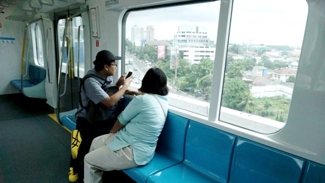 Suasana uji coba publik perdana MRT Jakarta, Selasa (12/3). Foto: Iqbal Firdaus/kumparan