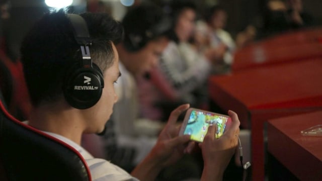 Atlet eSports tengah bertanding dalam game Mobile Legends. Foto: Mobile Legends: Bang Bang Indonesia