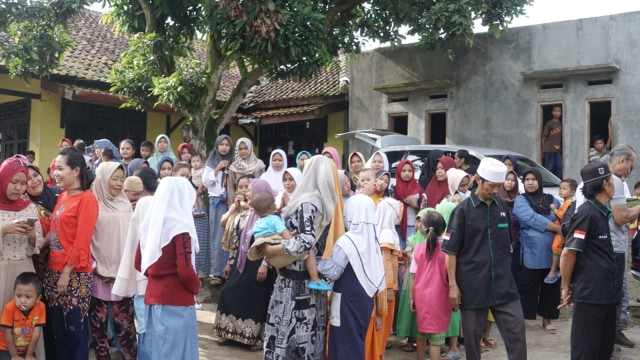 Kedatangan Siti Aisyah di kampung halaman