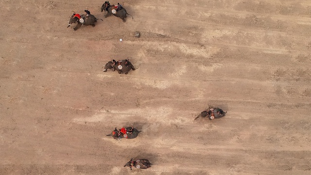 Foto dari udara festival gajah Buon Don. Foto: Manan Vatsyayana / AFP