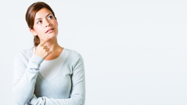 Ilustrasi wanita sedang berfikir. Foto: Shutter Stock