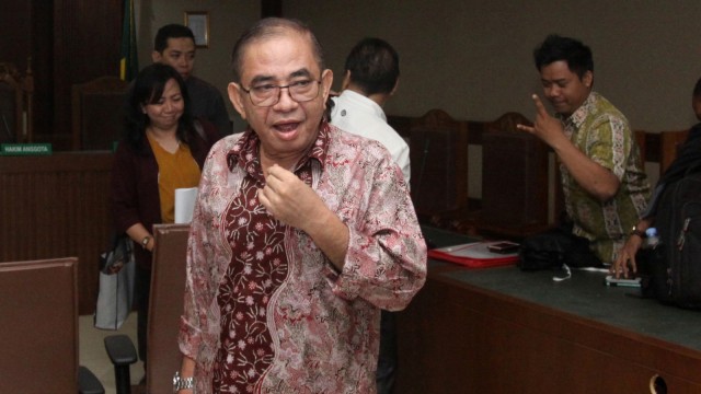 Ketua Komisi B DPRD Kalimantan Tengah (Kalteng) Borak Milton usai menjalani sidang perdana pembacaan dakwaan di Pengadilan Tipikor, Jakarta