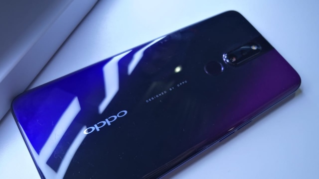 Smartphone Oppo F11 Pro. Foto: Bianda Ludwianto/kumparan