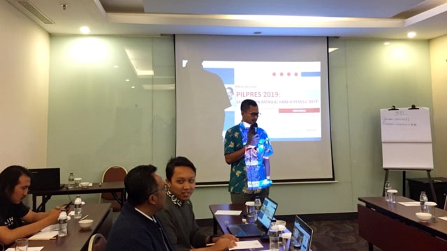 Survei Alvara dengan tajuk "Pilpres 2019: Satu Bulan Menuju Hari-H Pemilu 2019" di Hotel Oria, Jakarta Pusat, Jumat (15/3). Foto: Lutfan Darmawan/kumparan