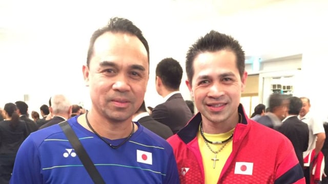 Pelatih bulu tangkis kawakan asal Indonesia, Rionny Mainaky (baju biru). Foto: Dok. Twitter KBRI Tokyo