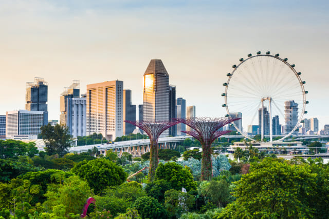 com-Meski dipenuhi gedung-gedung tinggi, Singapura tetap hijau di segala sisi. Foto: Shutterstock