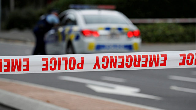Garis polisi terpasang di luar Masjid Al Noor di Christchurch, Selandia Baru. Foto: Reuters/Jorge Silva