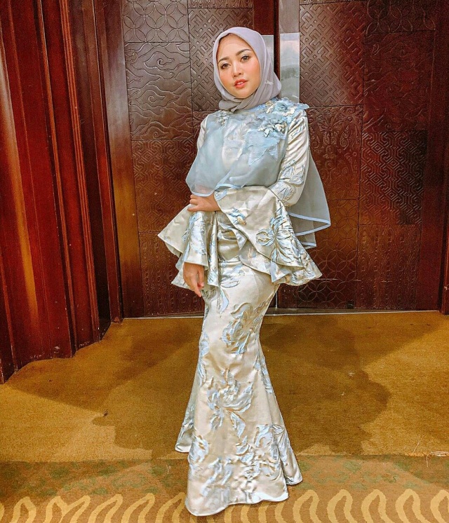 7 Style Busana Hijab Ala Rachel Vennya (1041)